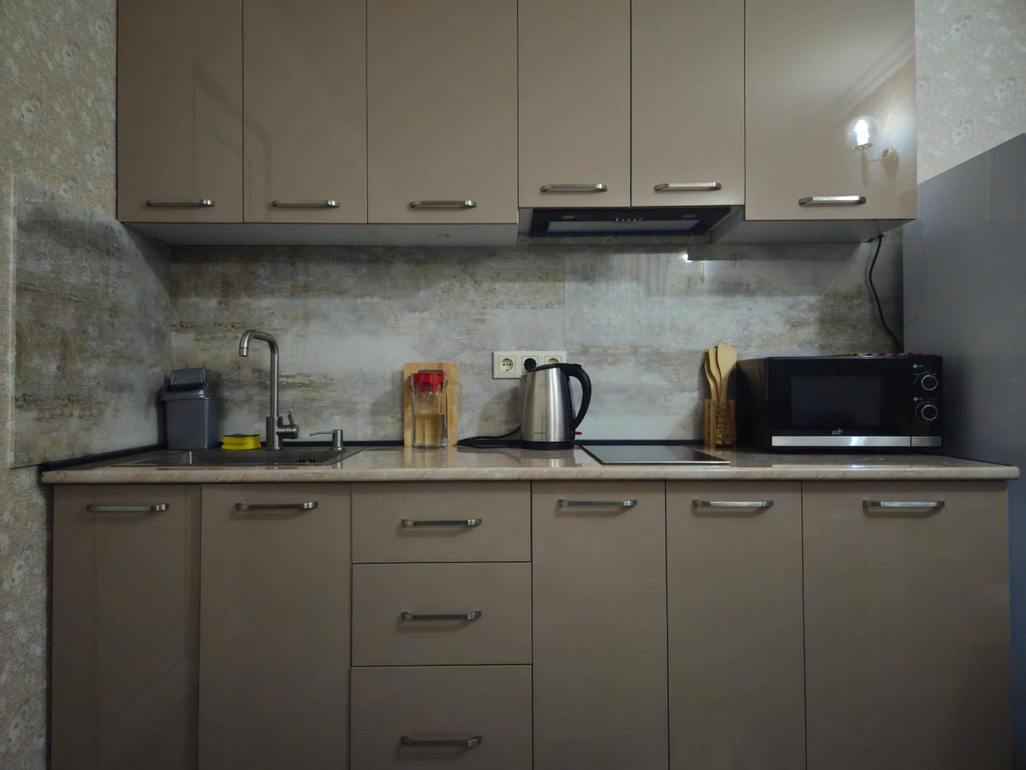 Cozy Place In Old Apartment *